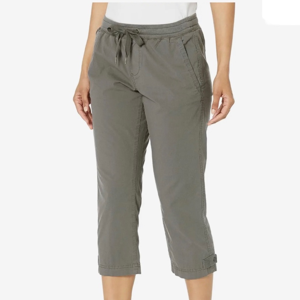 L.L. Bean Stretch Ripstop Pull-On Capri Pants - Picture 3 of 12